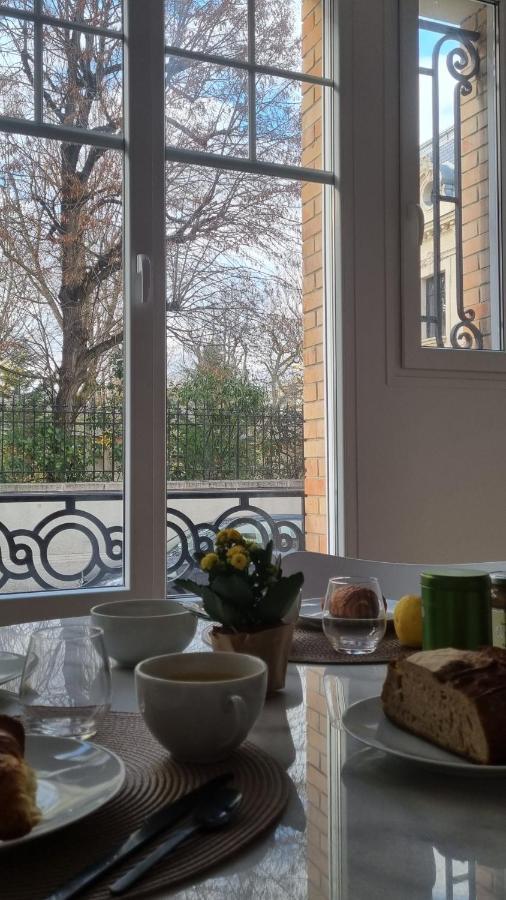 Au 53, Sous Le Chartil Apartment แร็งส์ ภายนอก รูปภาพ